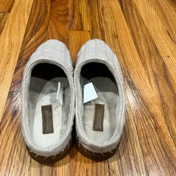 Muk Luks Blush‎ Mules Women's Size 7 Tan Cable Knit - Picture 8 of 8